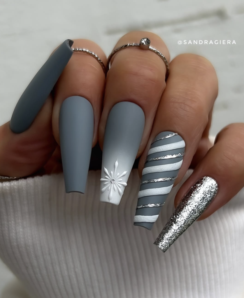 Christmas nails in gray with white